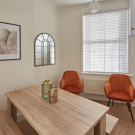 Host & - Fountains Dom wakacyjny